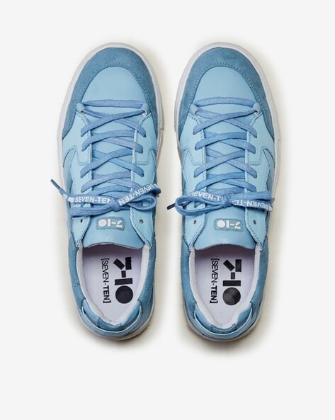 Powder blue sale tennis shoes