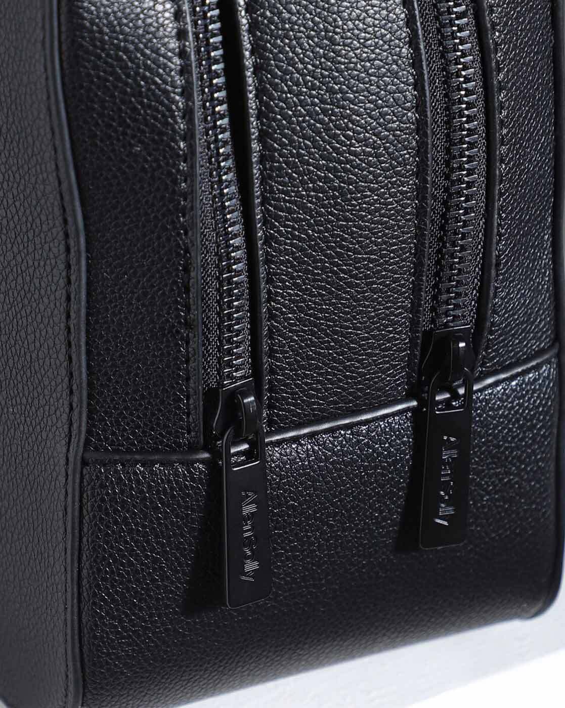 Shop Duchini Textured Duffel Bag Online | Splash Saudi