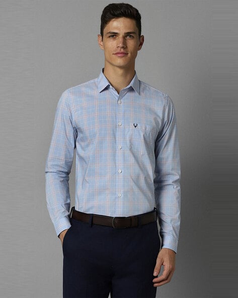 Men Checked Slim Fit Shirt with Patch Pocket