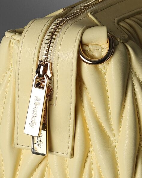 Buy Allen Solly Solid Quilted Structured Handheld Bag - Handbags for Women  25335142 | Myntra