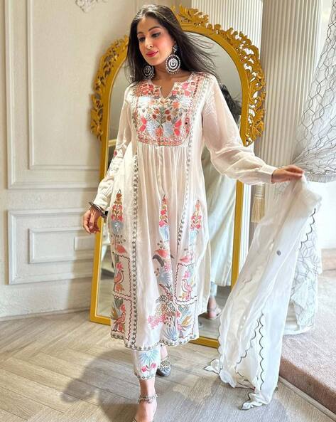 Women Embroidered Straight Kurta Set with Dupatta