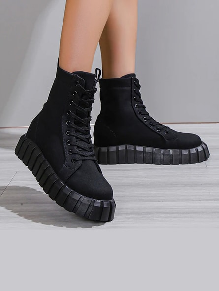 Girls short black boots sale