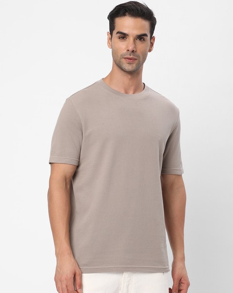 Men Regular Fit T-Shirt with Short Sleeves