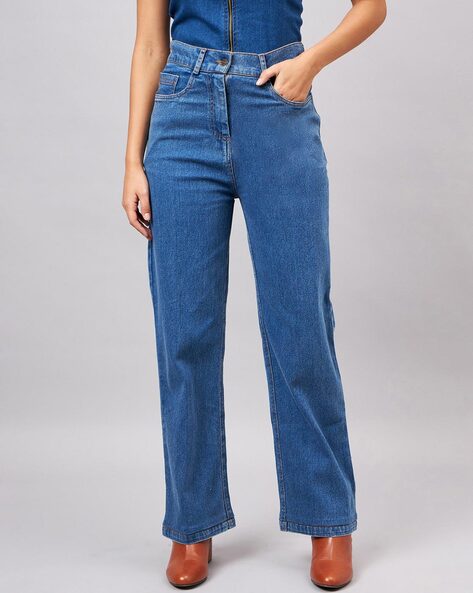 Women Flared Jeans with 5-Pocket Styling