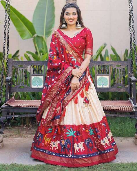 Photo of red and green bridal lehenga | Indian bridal, Bridal lehenga  choli, Indian fashion