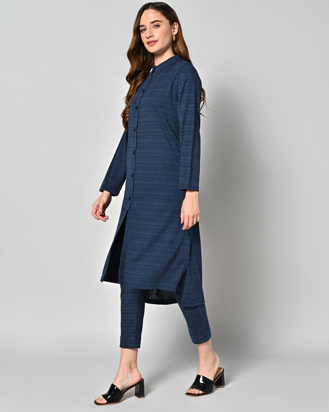 Women Solid Denim Blend Straight Kurta Price in India, Full Specifications  & Offers | DTashion.com