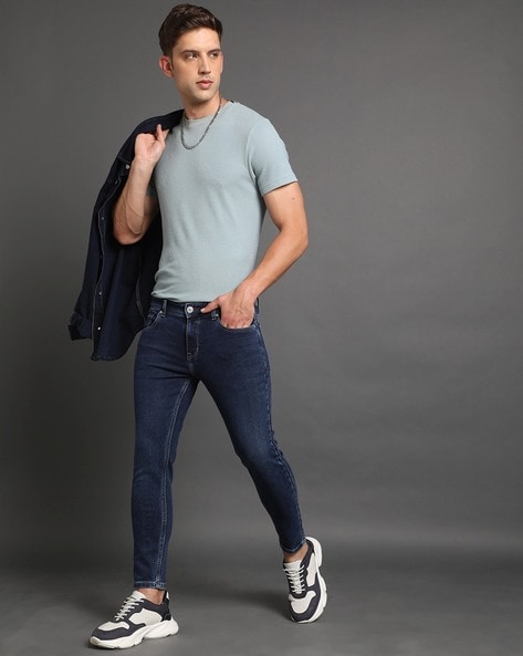 Men's Relaxed Jeans Fit Guide | Slacker Jeans for Men | Wrangler