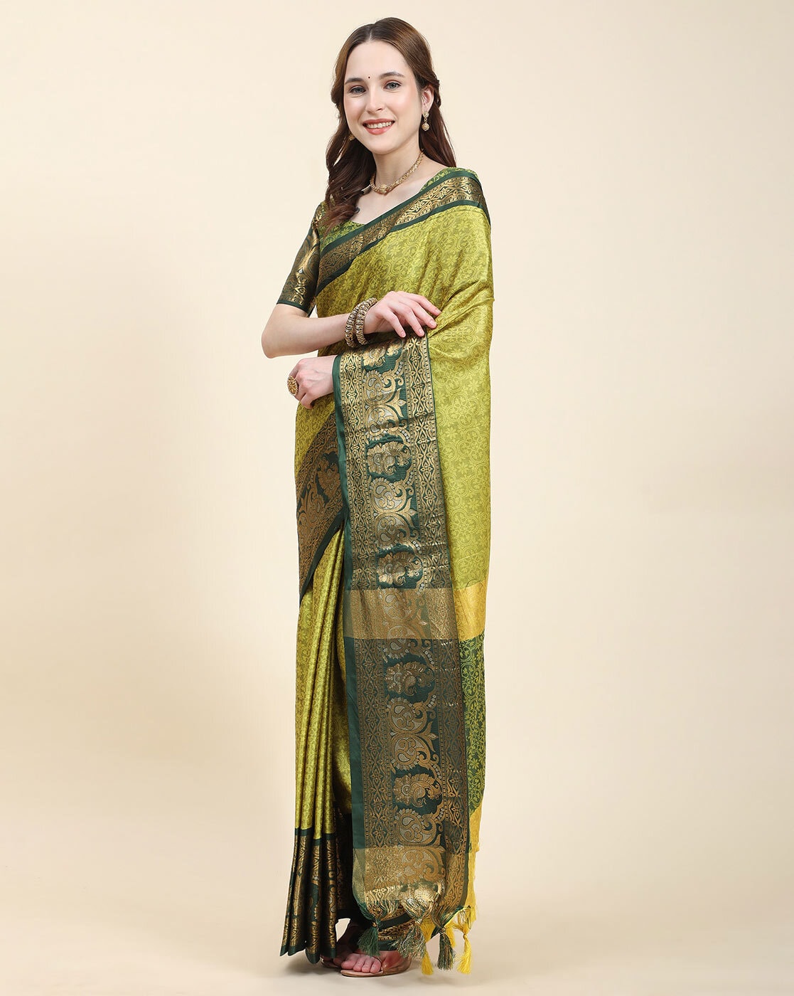 Buy Beige & orange Sarees for Women by Sajasajo Online | Ajio.com