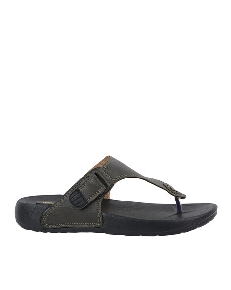 Sandals for men cheap ajio