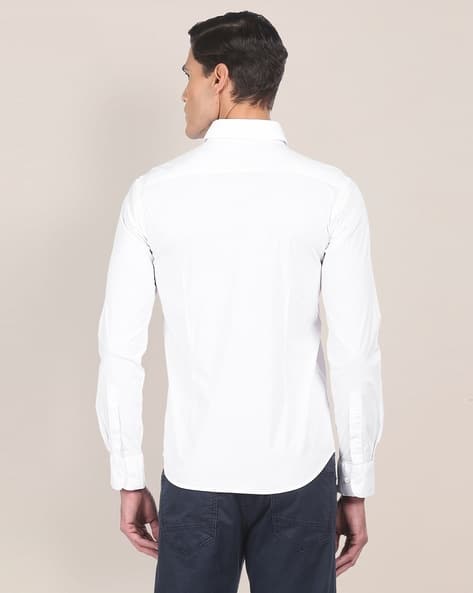 Men Slim Fit Shirt with Patch Pocket