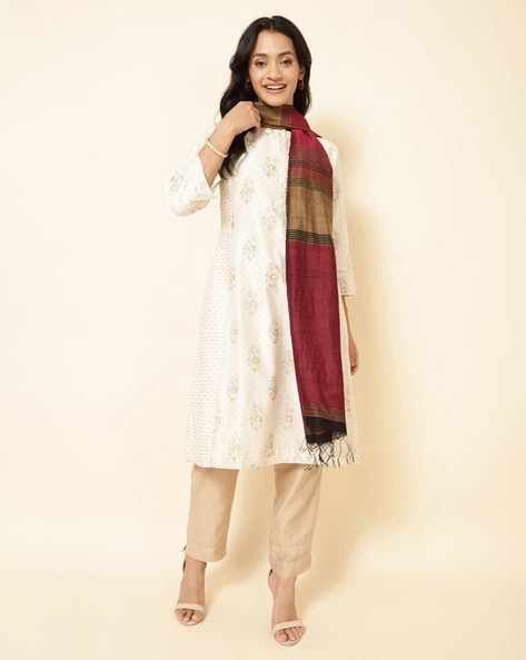 Women Colourblock Stole with Tassles Price in India