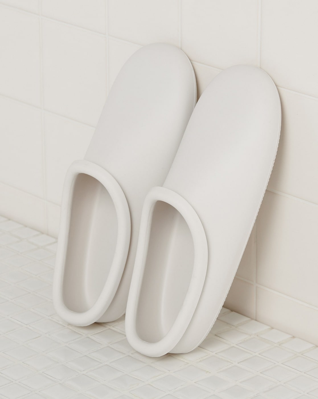 Buy White Bathroom Accessories for Home & Kitchen by MUJI Online