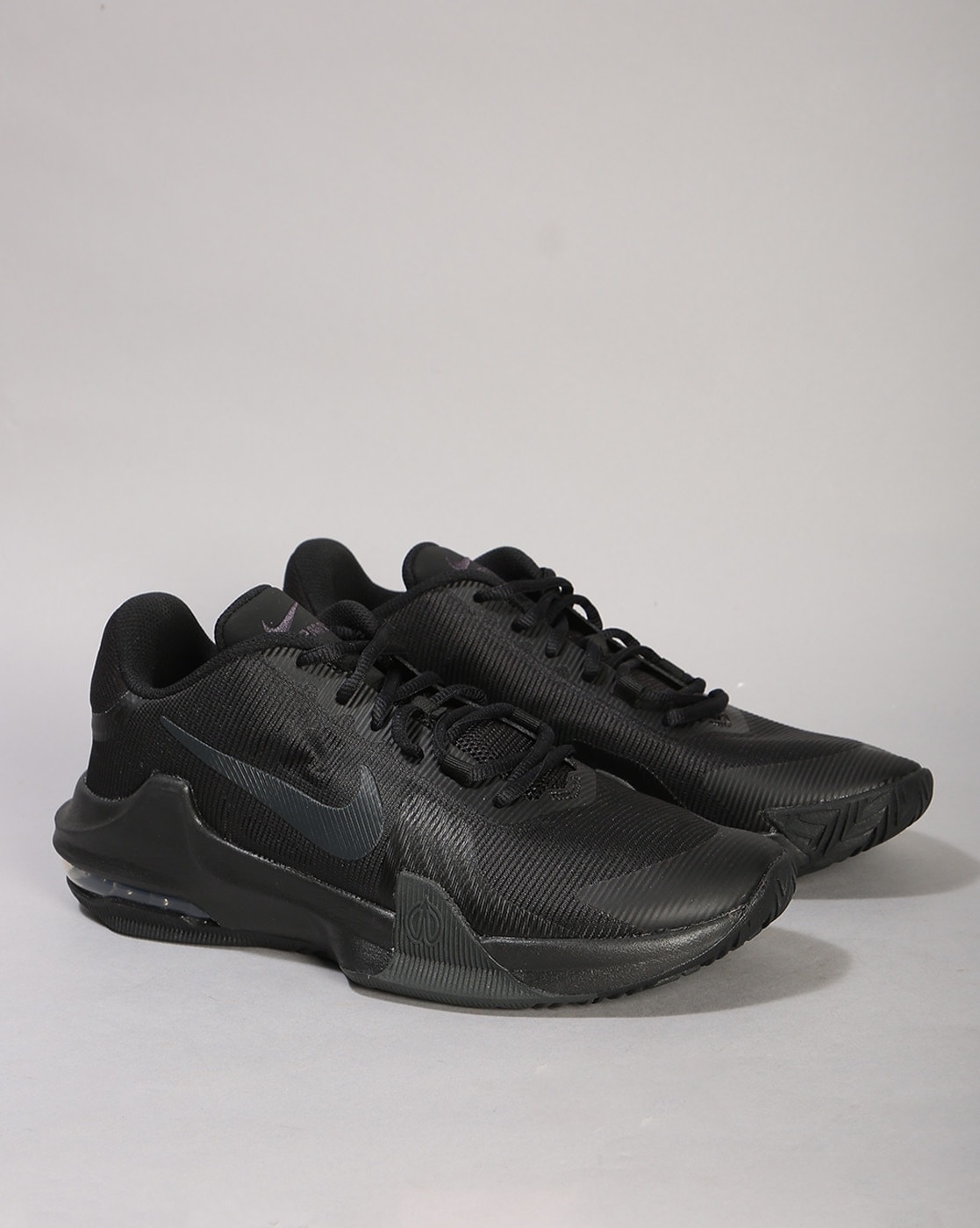 Nike zoom train cheap action black running shoes