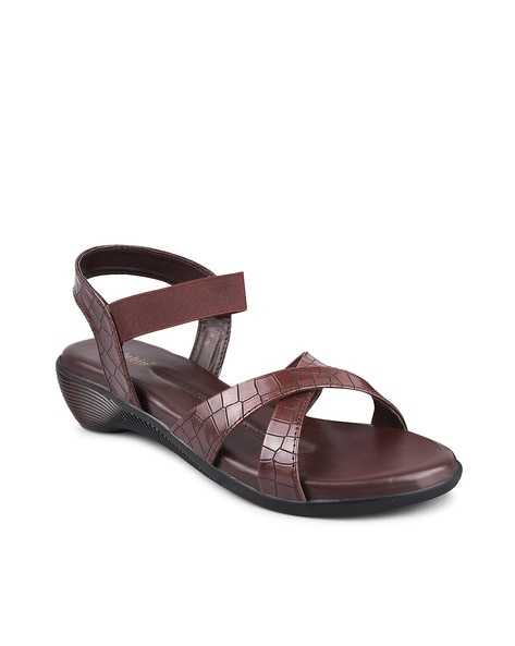 Round discount toe sandals