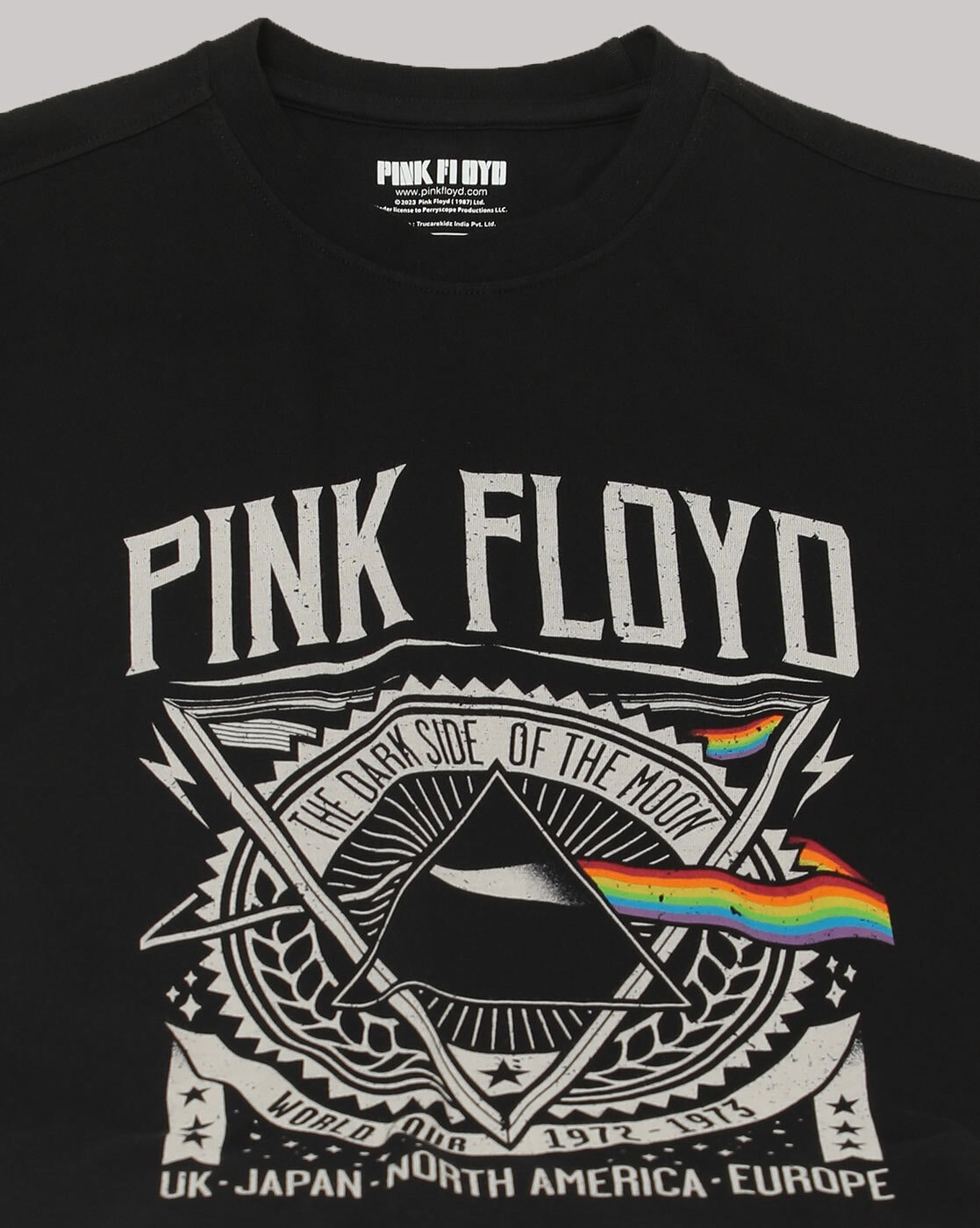 Men Pink Floyd Print Slim Fit Crew-Neck T-Shirt