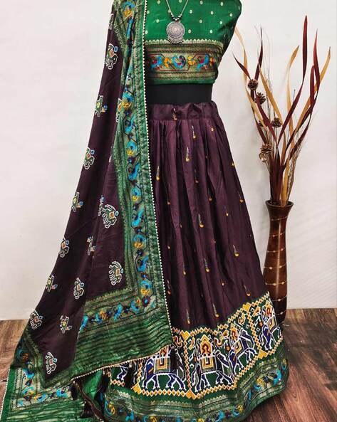 Designer Indian Women Heavy Embroidered Party Wear Lehenga Choli Dupatta at  Rs 3700 | डिज़ाइनर लहंगा चोली in Surat | ID: 25675940173