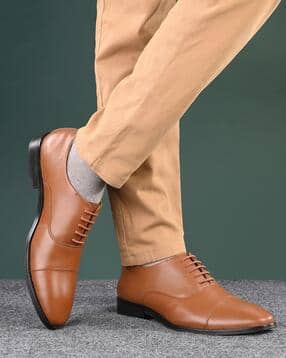 Men Pointed-Toe Lace-Up Derbys