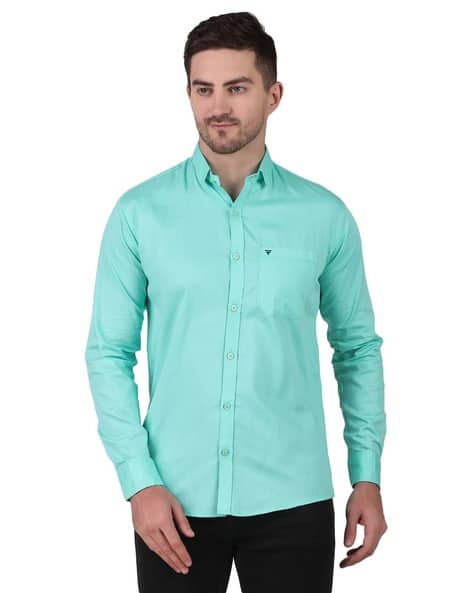 Men Regular Fit Spread-Collar Shirt