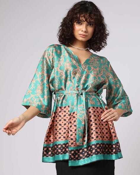 SAM Women Abstract Relaxed Fit Suit Set