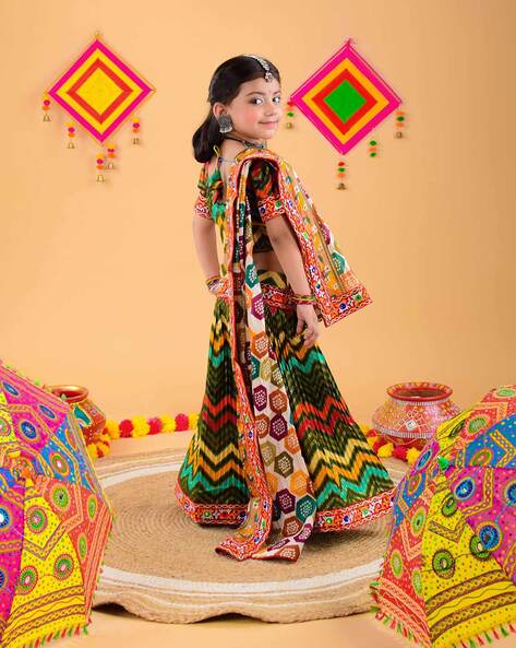 Buy AFC Fancy Dresses Gujrati Girl Traditional and Garba Dress Multicolor  11-12 Year Online at Low Prices in India - Amazon.in