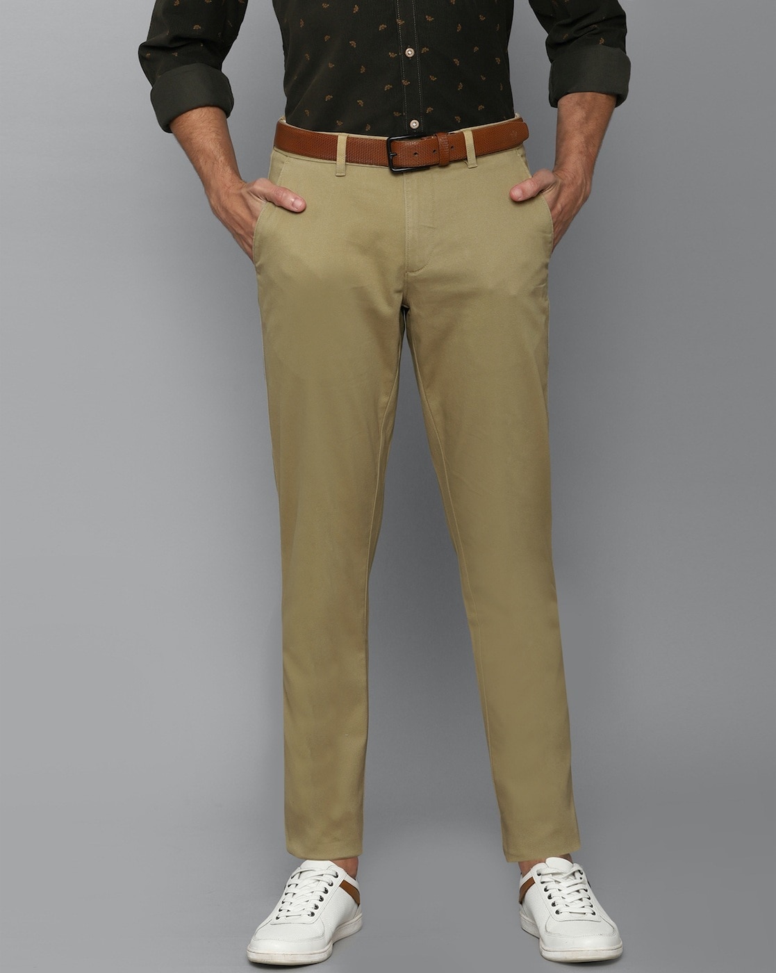 AE Flex Slim Straight Lived-In Khaki Pant