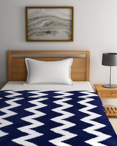 Cortina Eyelet Curtain Chevron Print Double Blanket