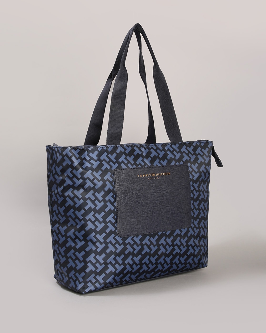 Tommy hilfiger deals favorite tote