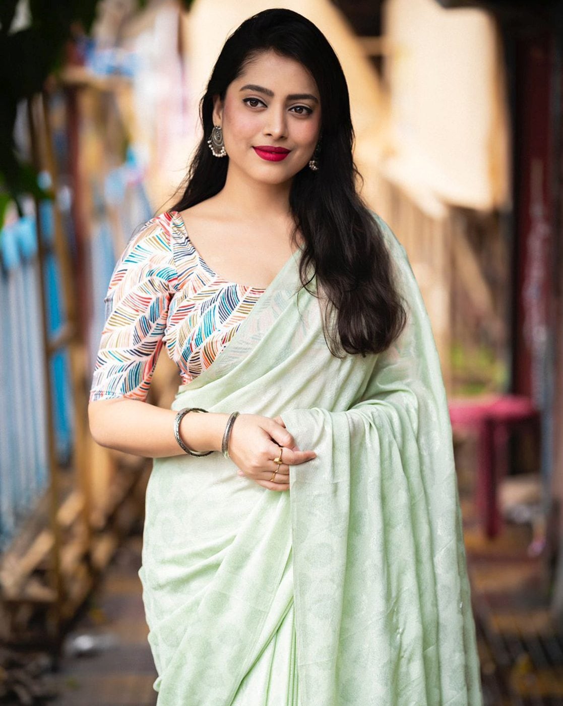 Organza Silk off white Saree with taffeta green blouse in 2024 | Elegant  saree, Organza saree, Off white saree