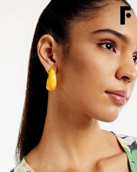 Gold hoop earrings hot sale with post back