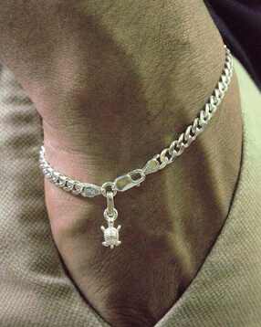 akshat sapphire Silver Curb Bracelet with Tortoise-picture-35