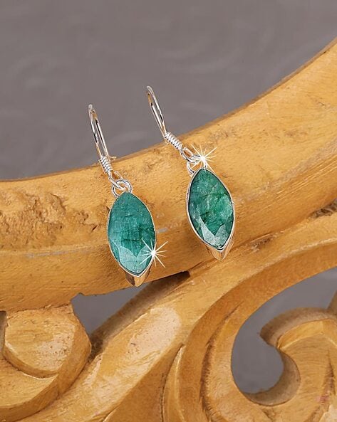 Mughal Inspired Diamond and Emerald Drop Earrings – ARAYA Fine Jewelry