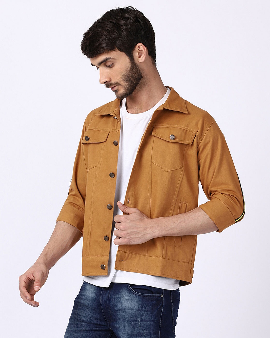 Does anybody know a cheaper version for this denim jacket? I really like  this one for the washed colour, it seems very common but i didn't find any  jacket like this one. :