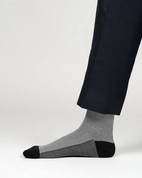 Men Herringbone Mid-Calf Length Socks-image-18