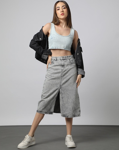 13 Cute Jean Skirt Outfits to Wear Year-Round