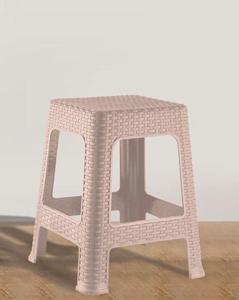 Sitting discount stool plastic