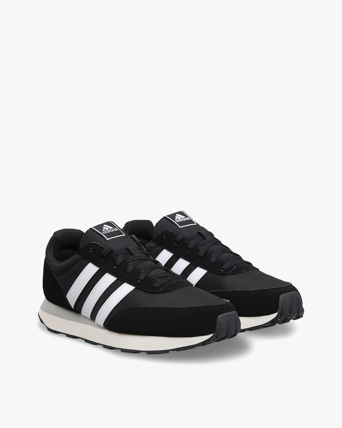 Indiamart Adidas Shoes 1000 Rs Indiamart Sports Shoes 500 To 1000 - Main Image