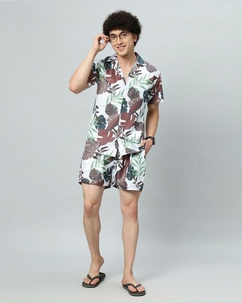 Men Leaf Print Relaxed Fit Shirt with Shorts