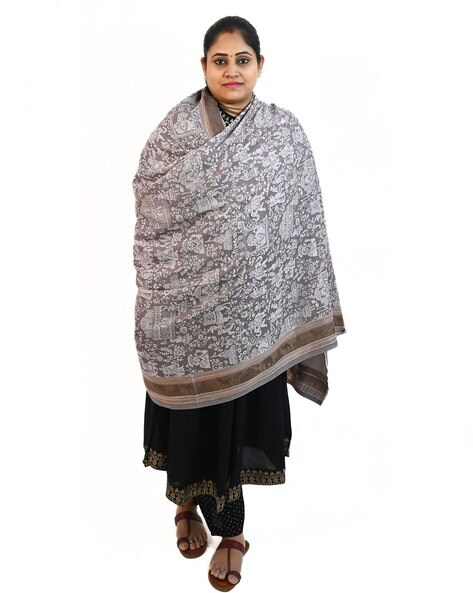 Women Woolen Shawl with Contrast Border Price in India