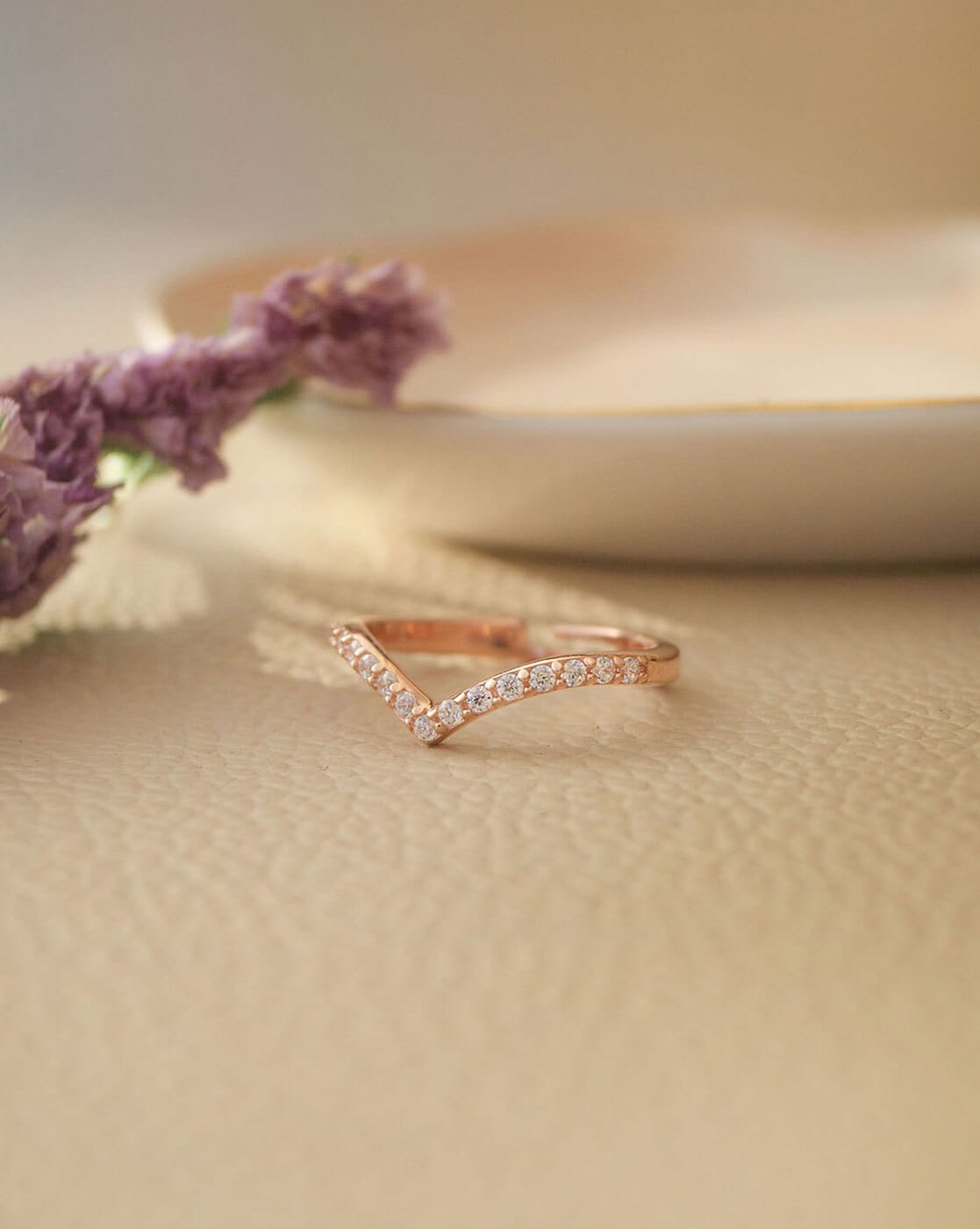 Gold Graceful Leaf Diamond Ring – GIVA Jewellery