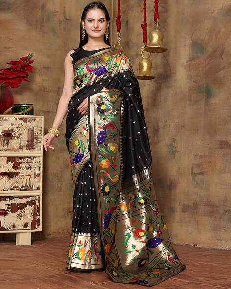 Buy Black Printed Georgette Saree Floral Design Online | trendwati