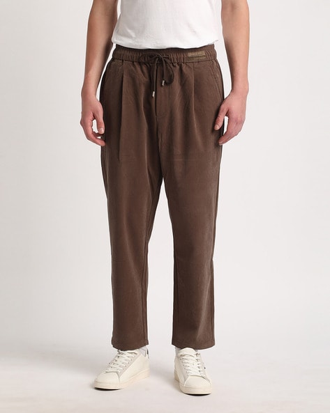 Men's Pleated Front Comfort Waist – DeMoulin Bros. and Co.
