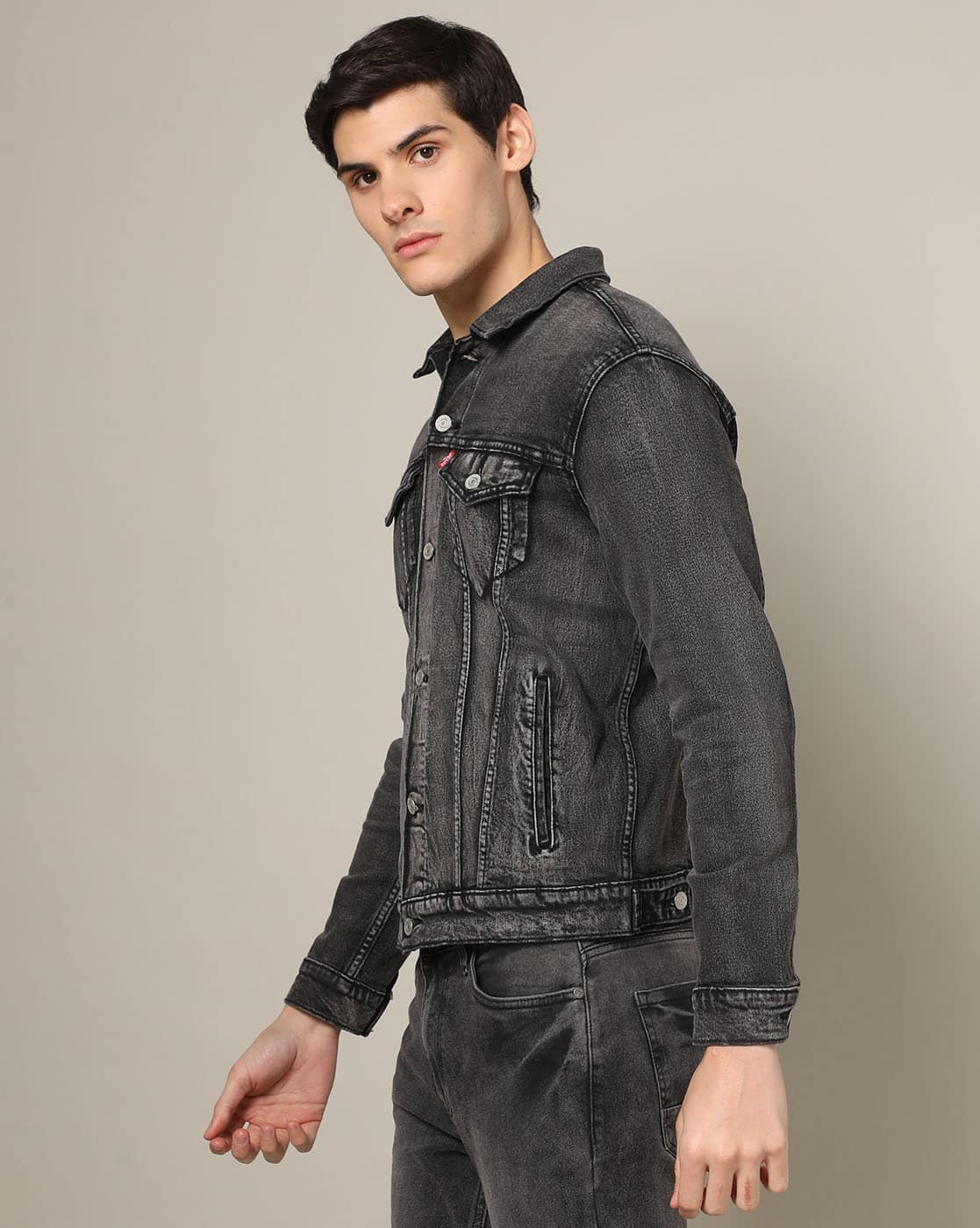 Buy Black Jackets & Coats for Men by LEVI'S Online | Ajio.com