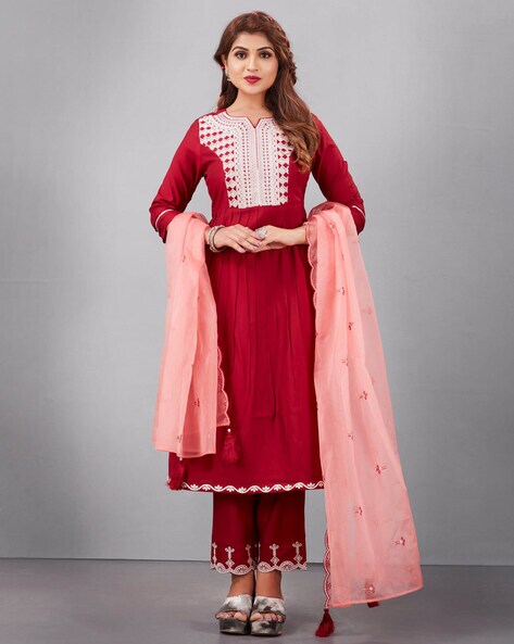 Women Embroidered Round-Neck Salwar Price in India