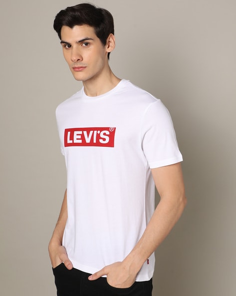 Levis on sale white tshirt