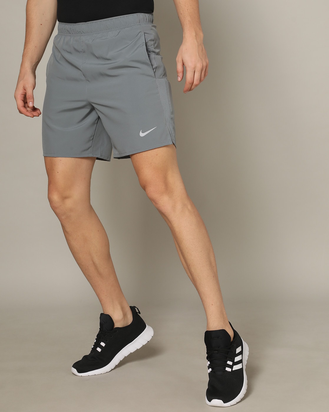 Grey nike hotsell shorts for men