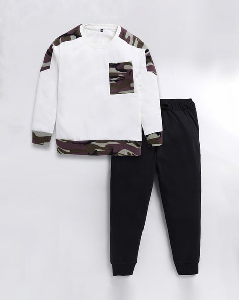 How To Style Camo Pants? - The Jacket Maker Blog
