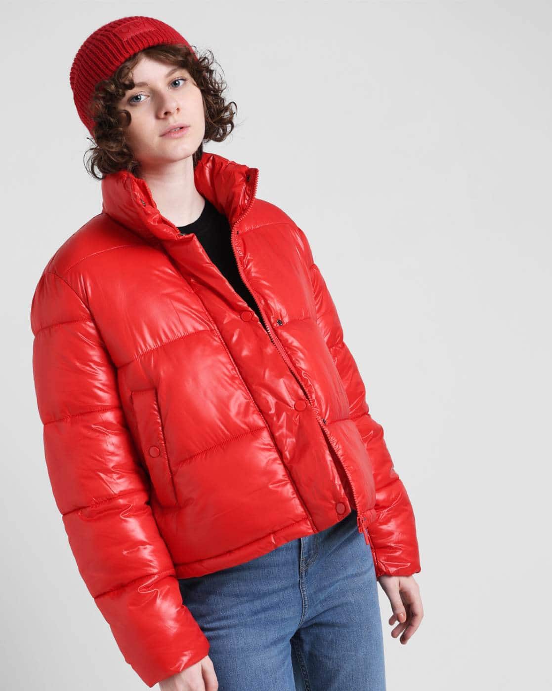 -1117Wx1400H-442387723-red-