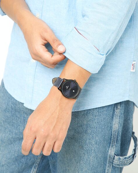 New Women Simple Style 520 Design Watches Women Quartz Watches Casual Watch  Date Belt Watch - China Wrist Watch and Quartz Wrist Watch price |  Made-in-China.com