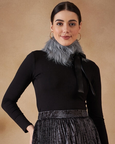 Faux Fur Stole with Tie-Up Price in India