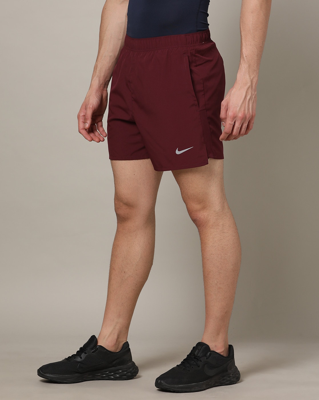 Red nike 2024 shorts outfit